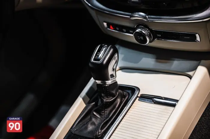 Volvo XC60 2021 - صورة 12