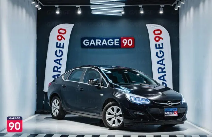 Opel Astra 2019 - صورة 2