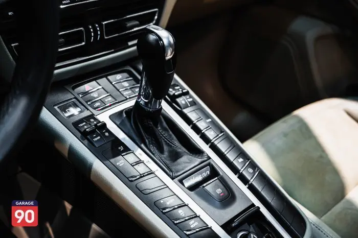 Porsche Macan 2020 - صورة 15