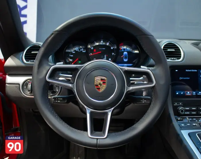 Porsche Boxter 2025 - صورة 13