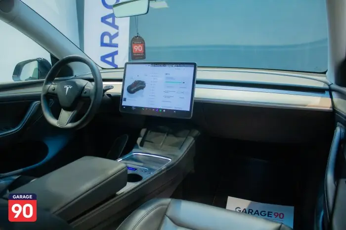 Tesla Model Y 2023 - صورة 10