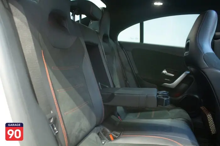Mercedes-Benz CLA200 2019 - صورة 20