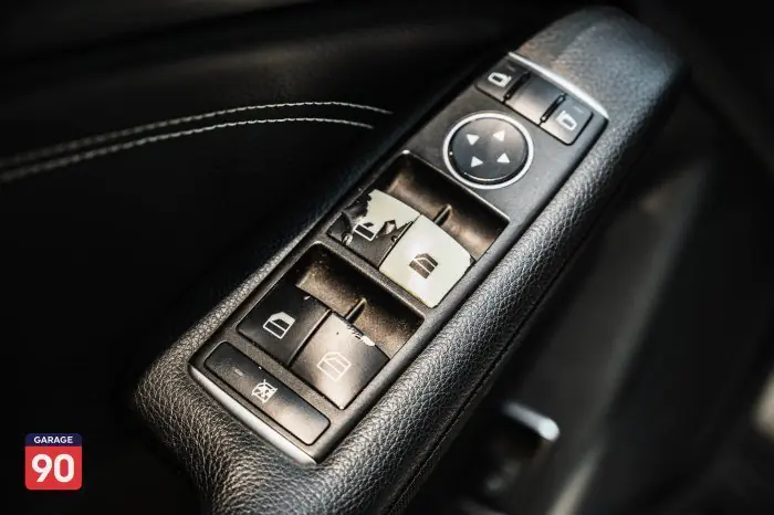 Mercedes-Benz CLA180 2015 - صورة 15