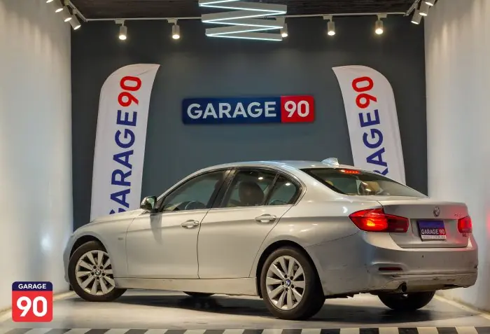 bmw 318i 2016 - صورة 6