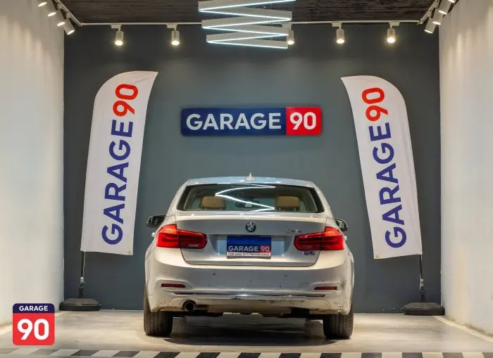 bmw 318i 2016 - صورة 4