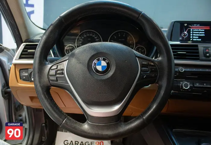 bmw 318i 2016 - صورة 12