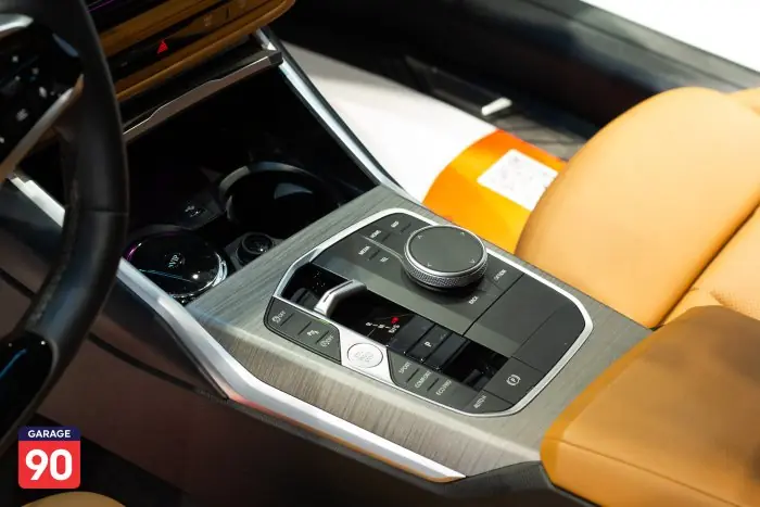 bmw 320i 2025 - صورة 17