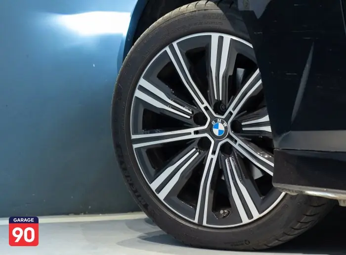 bmw 320i 2025 - صورة 13