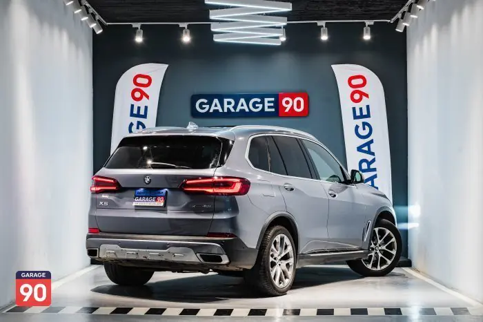 bmw X5 2021 - صورة 6