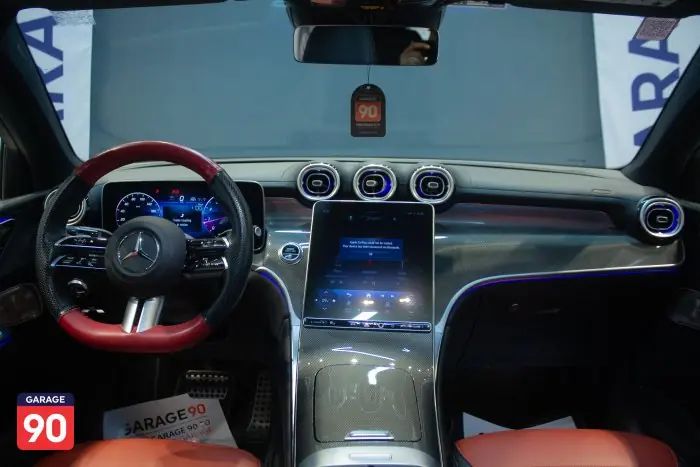 Mercedes-Benz GLC300 2024 - صورة 16