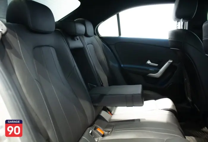 Mercedes-Benz A200 2020 - صورة 19