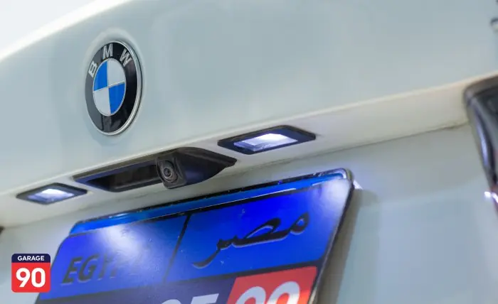 bmw 320i 2024 - صورة 10