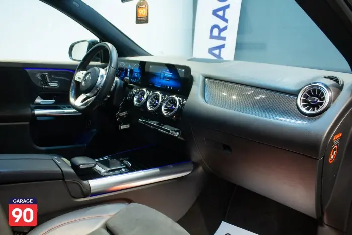 Mercedes-Benz CLA200 2021 - صورة 11