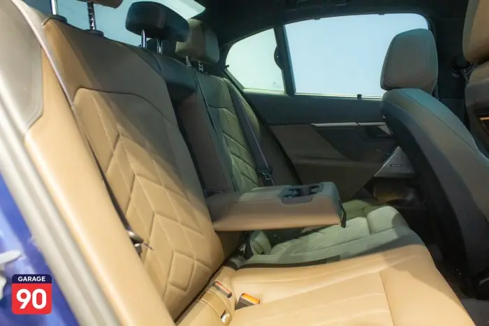 bmw 520i 2025 - صورة 19