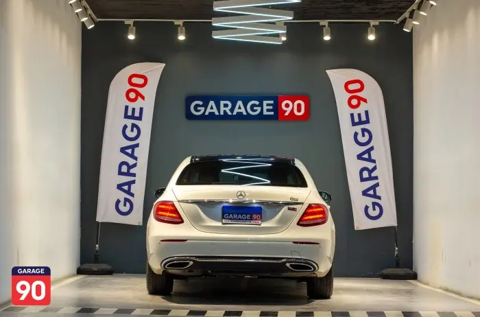 Mercedes-Benz E200 2020 - صورة 4