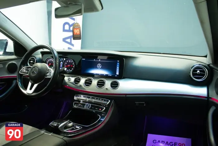 Mercedes-Benz E200 2020 - صورة 11