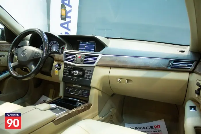 Mercedes-Benz E300 2010 - صورة 10