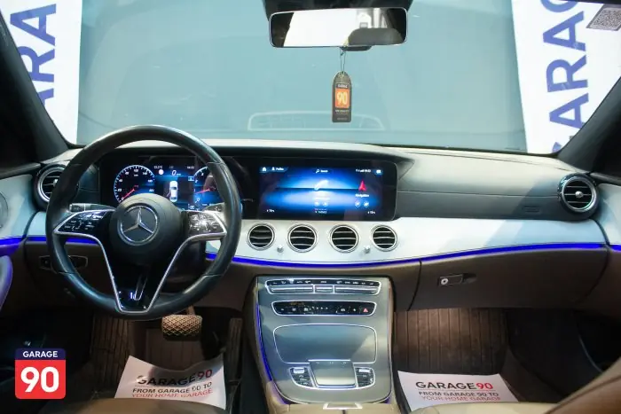 Mercedes-Benz E200 2021 - صورة 12