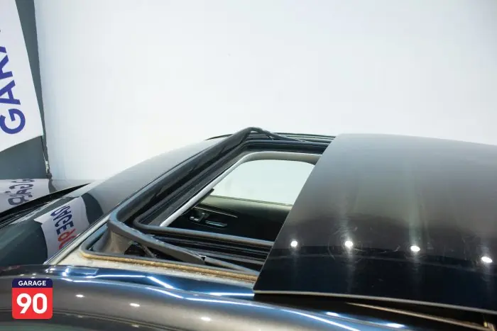 Mercedes-Benz C200 2023 - صورة 8