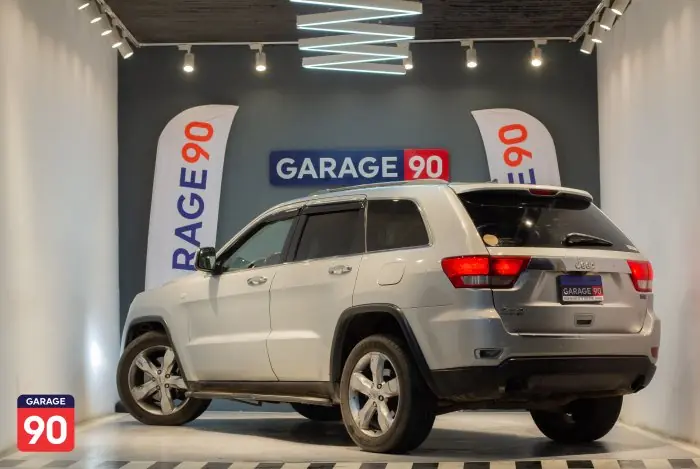Jeep Grand Cherokee 2012 - صورة 6