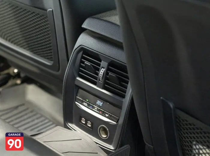 bmw 320i 2021 - صورة 16