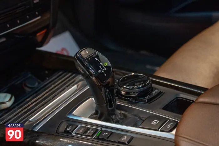 bmw X5 2016 - صورة 14