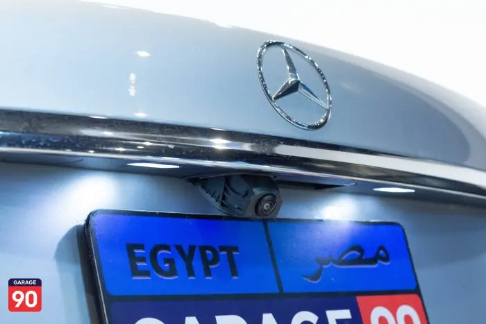 Mercedes-Benz E200 2022 - صورة 9
