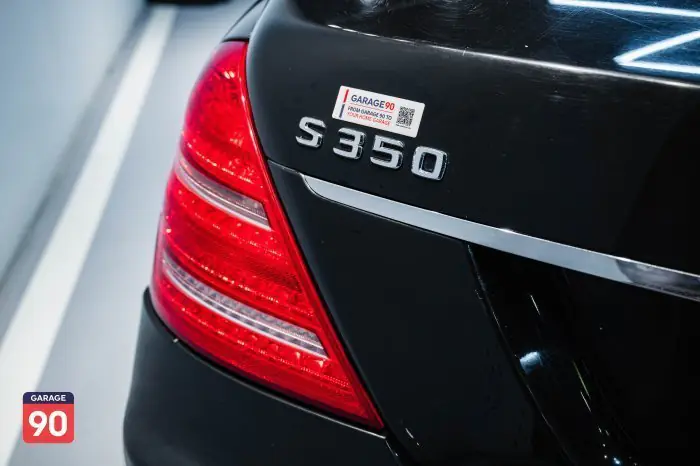 Mercedes-Benz  2010 - صورة 11