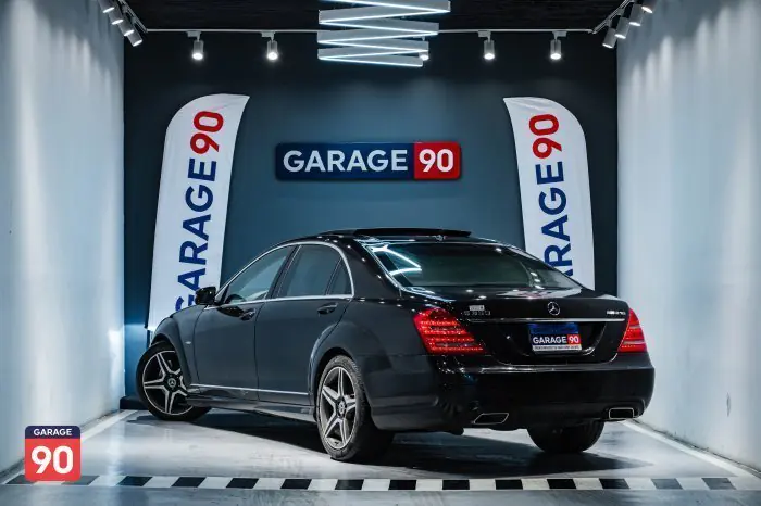 Mercedes-Benz  2010 - صورة 5