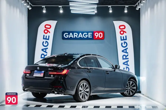 bmw 320i 2023 - صورة 6