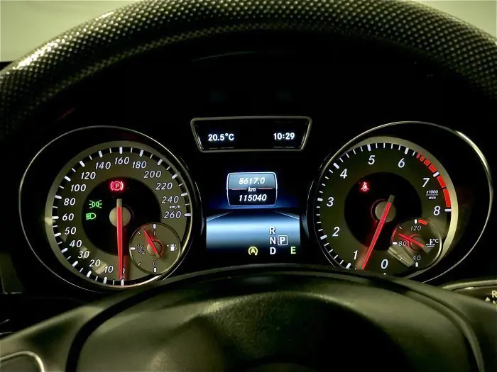 Mercedes-Benz  2015 - صورة 5