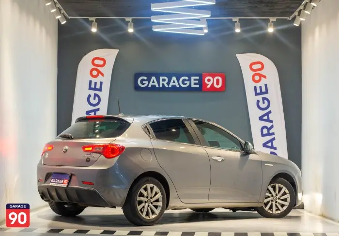 Alfa Romeo Giulietta Wakeel 2020 - صورة 5