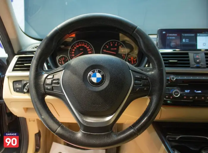 bmw 318i 2018 - صورة 13