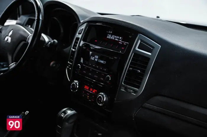 Mitsubishi Pajero 2020 - صورة 11