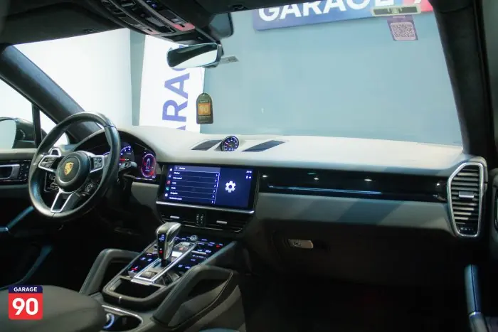 Porsche Cayenne 2022 - صورة 12