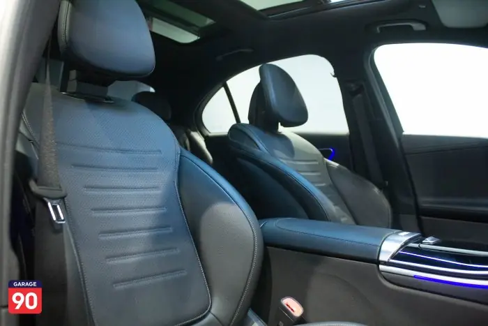 Mercedes-Benz C180 2022 - صورة 18