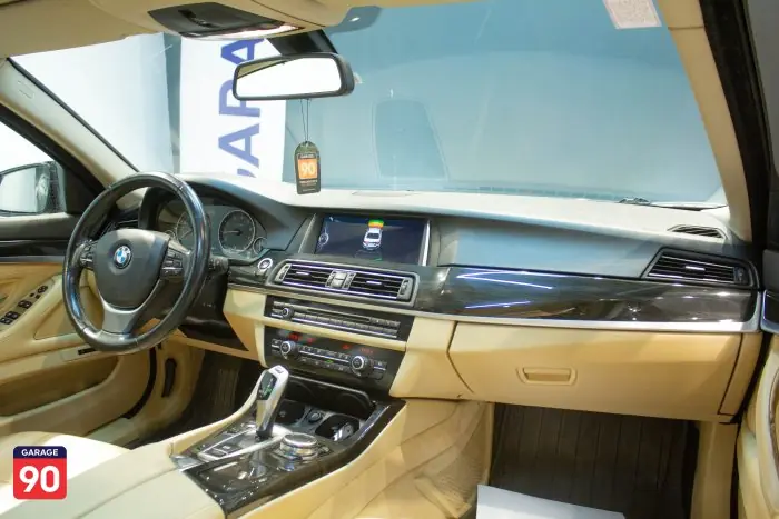bmw 520 2017 - صورة 11
