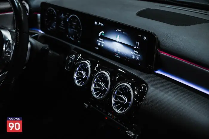 Mercedes-Benz A200 2020 - صورة 14