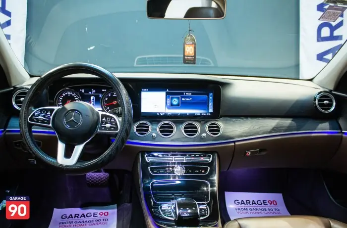 Mercedes E180 Aventguard Plus Wakeel 2019 - صورة 12