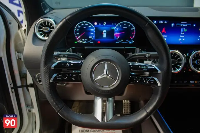 Mercedes-Benz CLA200 2025 - صورة 14