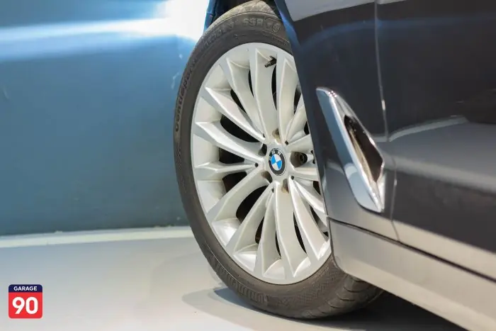 bmw 520i 2020 - صورة 9