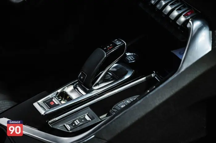 Peugeot 3008 2023 - صورة 17
