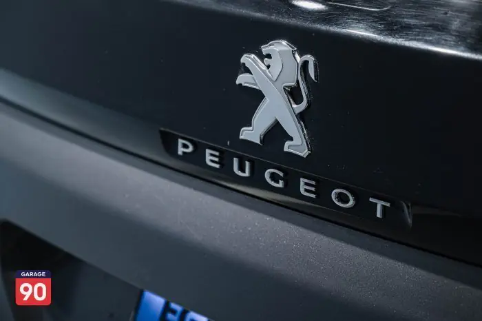 Peugeot 3008 2023 - صورة 11