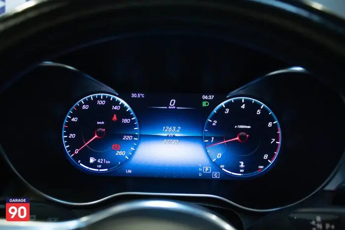Mercedes Glc200 Amg Wakeel 2021 - صورة 14