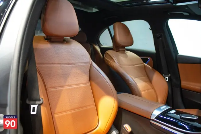 Mercedes-Benz C180 2023 - صورة 20