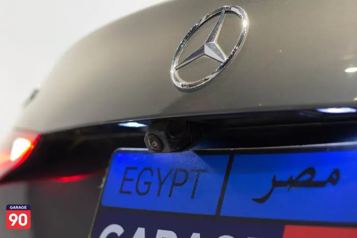 Mercedes-Benz C180 2023 - صورة 10