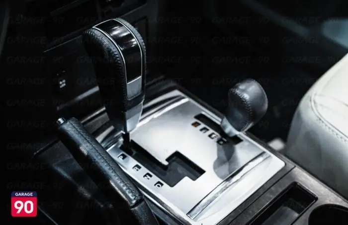 Mitsubishi Pajero 2011 - صورة 11