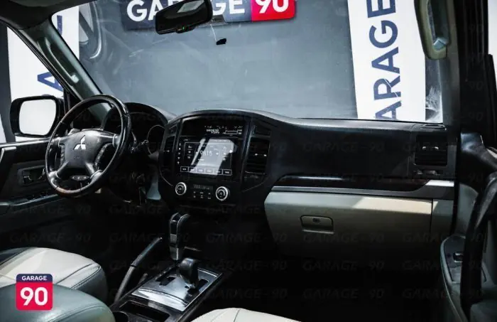 Mitsubishi Pajero 2011 - صورة 8