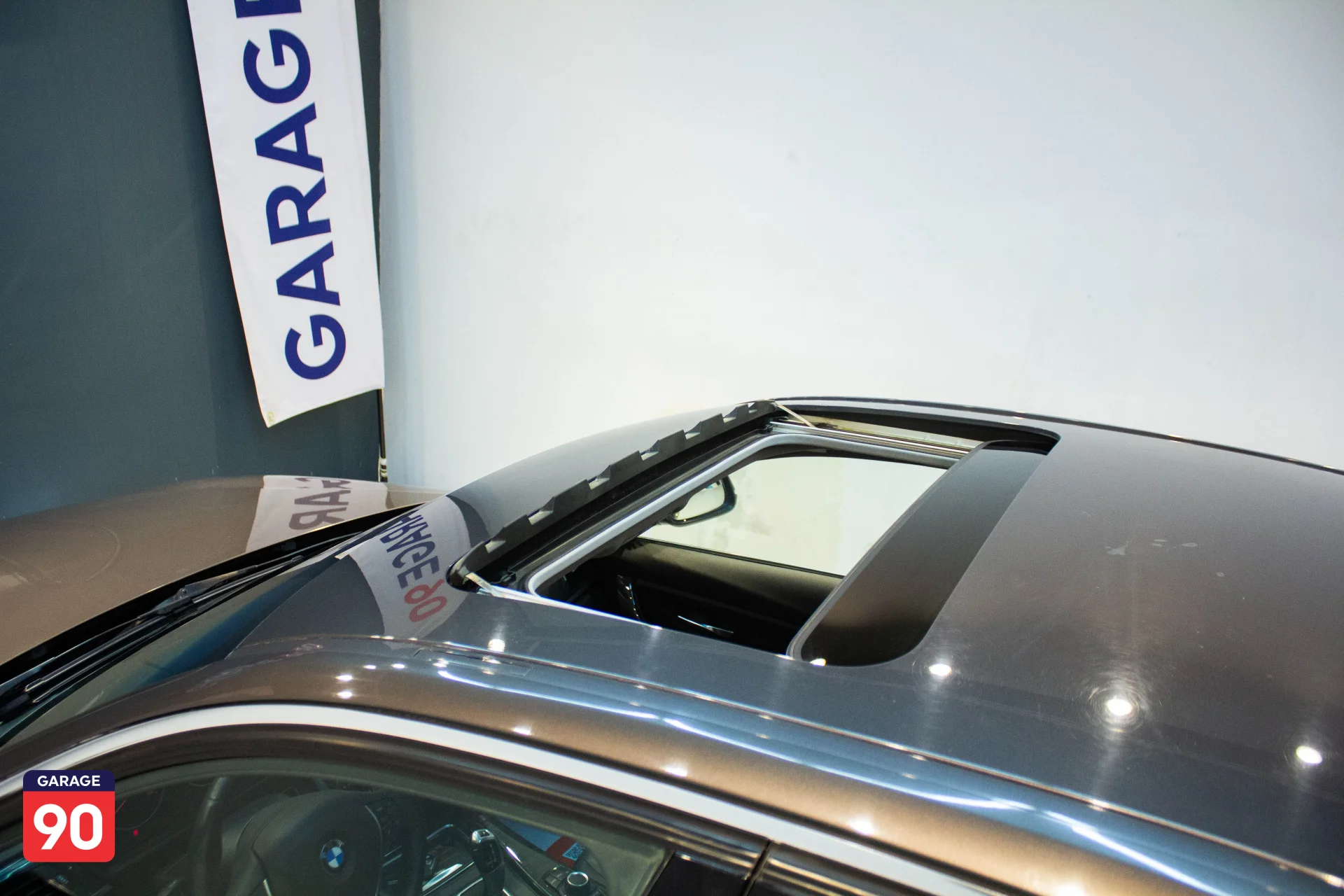 BMW 320 luxury Import 2013 - صورة 8