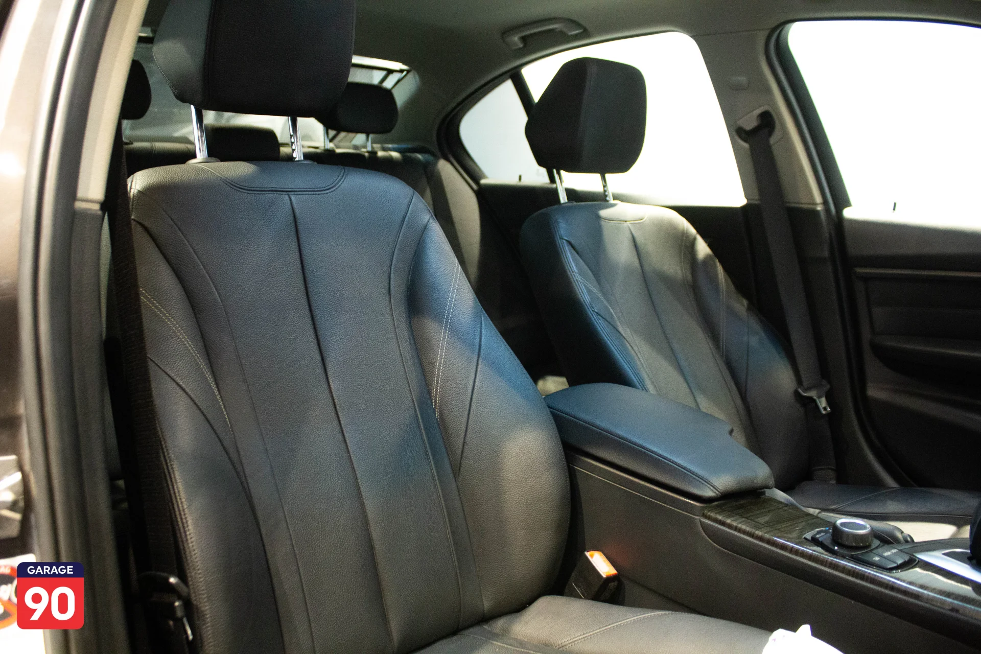 BMW 320 luxury Import 2013 - صورة 19